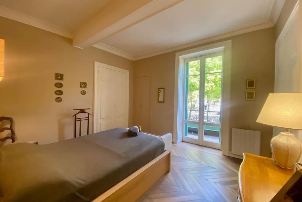 L'Historien - Avec Balcon Coeur De Nimes Appartement Buitenkant foto